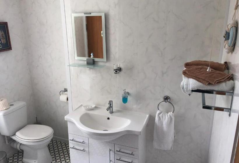 צימר The Harbour Inn