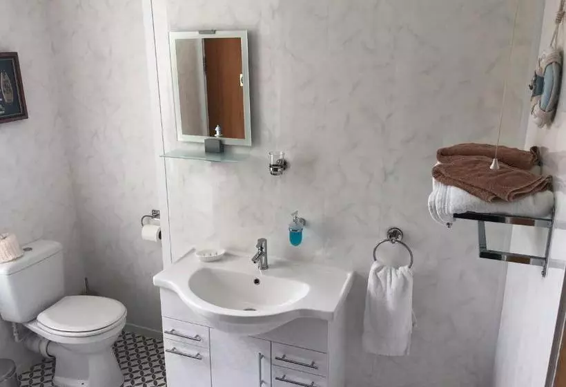 Aamiaismajoitus (B&B) The Harbour Inn