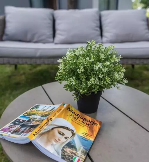 هاستل Forest Međugorje