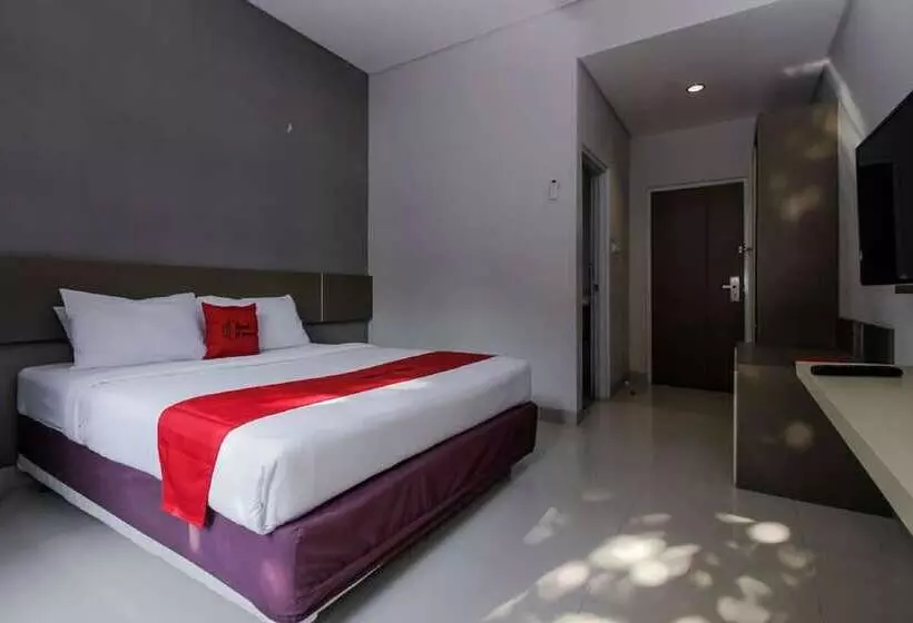 ホテル Reddoorz Near Goa Sunyaragi