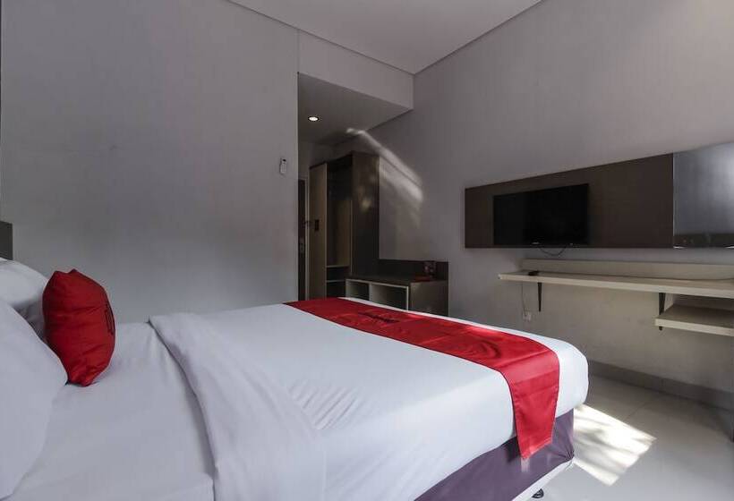 בית מלון כפרי Reddoorz Near Goa Sunyaragi