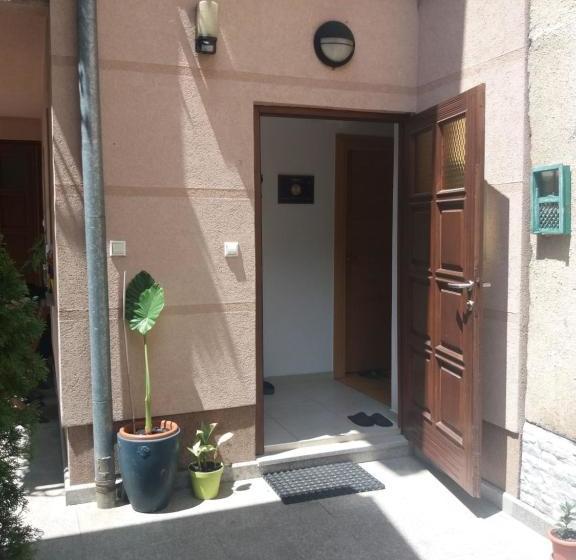 پانسیون Abaguesthouse