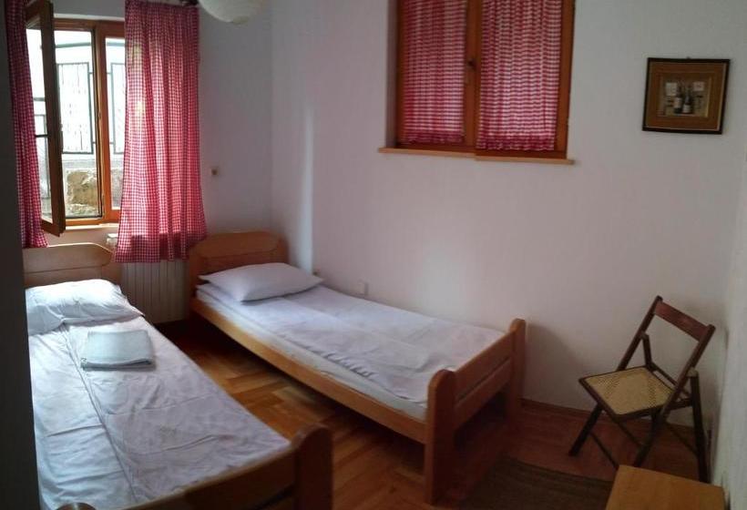 پانسیون Abaguesthouse