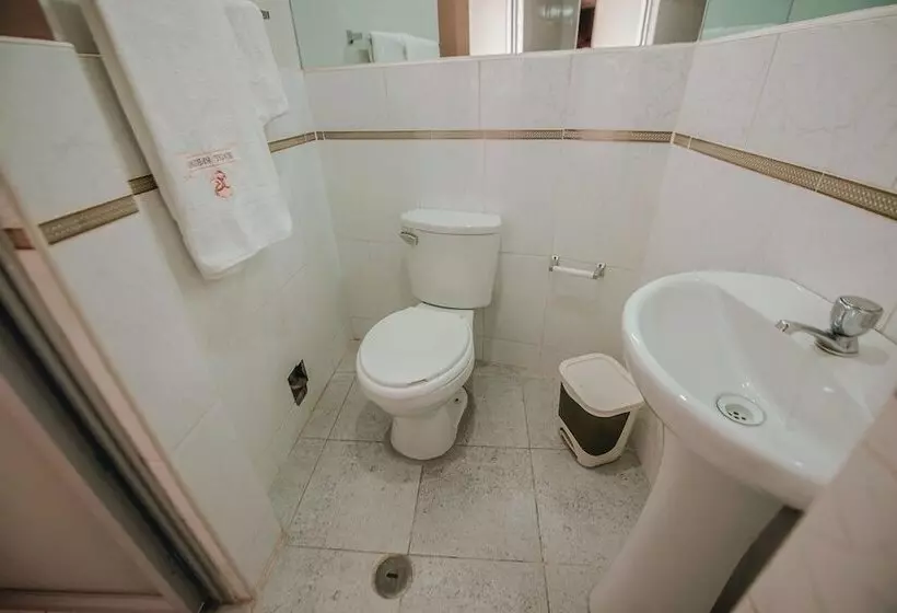 پانسیون Hostal Spring