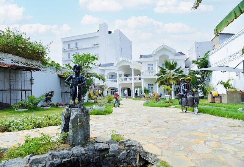 پانسیون Petit Brussel