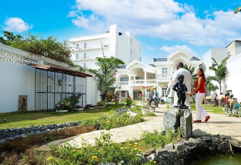 پانسیون Petit Brussel