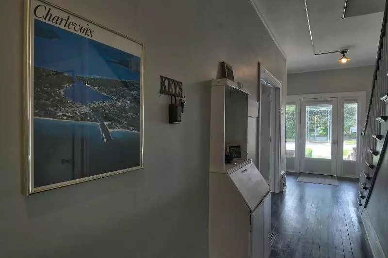 Aamiaismajoitus (B&B) Charlevoix House