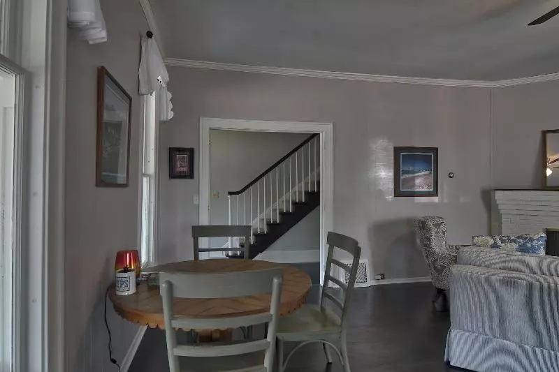 Aamiaismajoitus (B&B) Charlevoix House