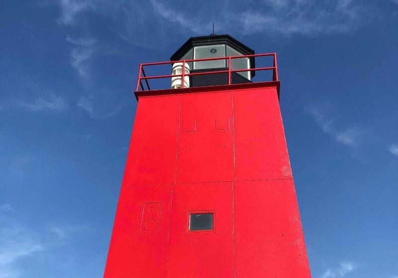 مبيت وإفطار Charlevoix House