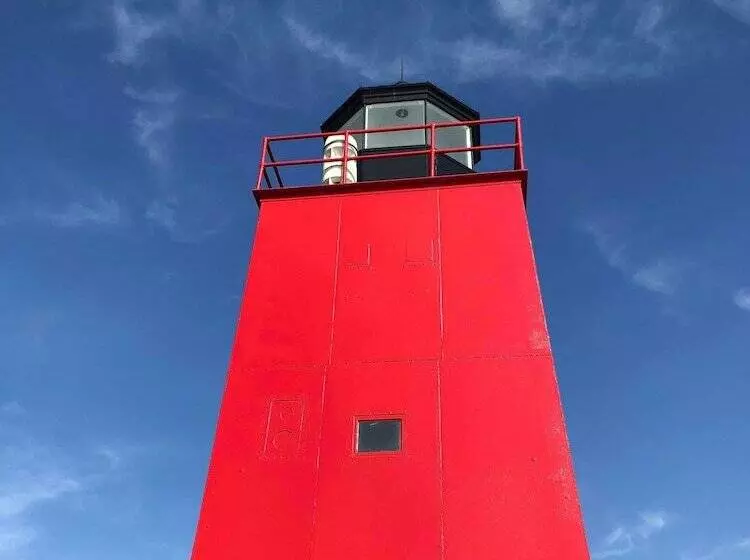 Aamiaismajoitus (B&B) Charlevoix House