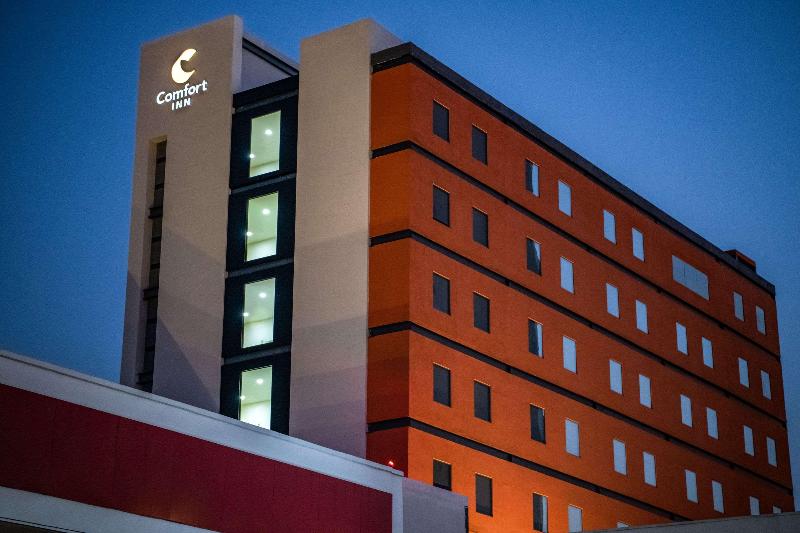 فندق Comfort Inn Irapuato