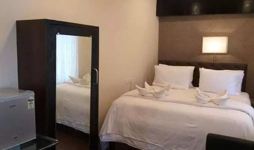 Creek Hotel   Panaji