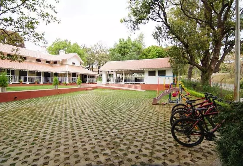 ホテル Mpt Karnikar Bungalow
