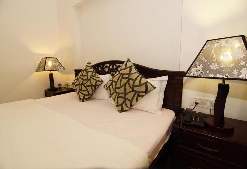 酒店 Mpt Karnikar Bungalow