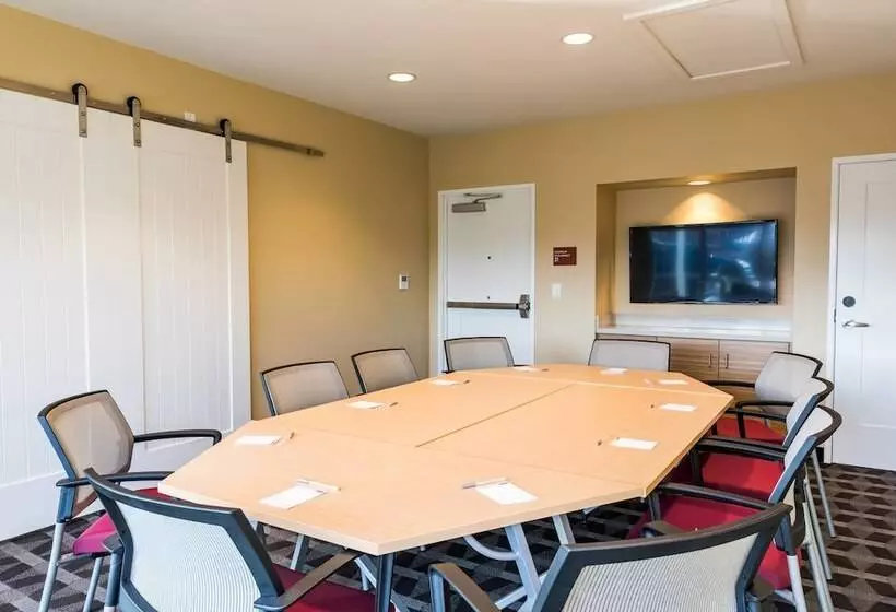 Hotelli Towneplace Suites By Marriott Portland Beaverton