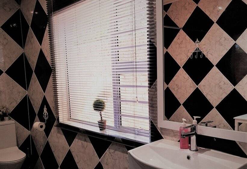 ペンション Graceland Guesthouse