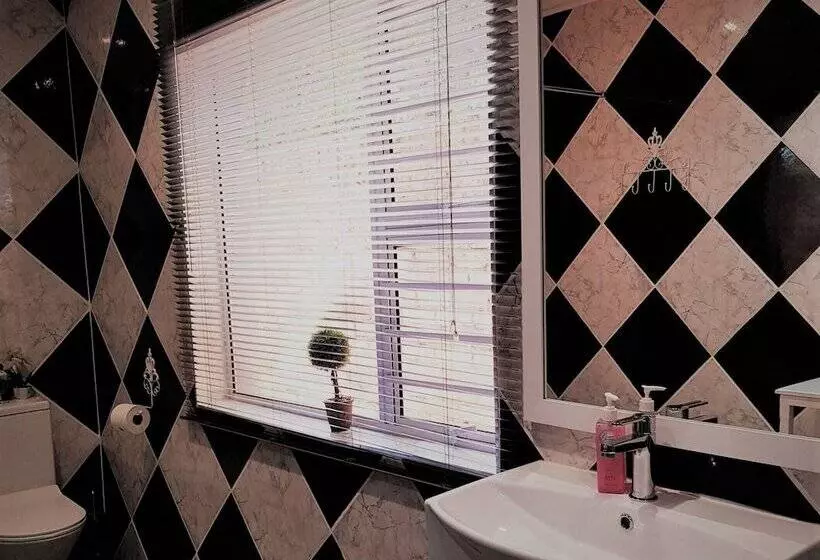ペンション Graceland Guesthouse