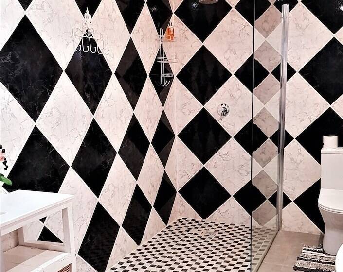 ペンション Graceland Guesthouse