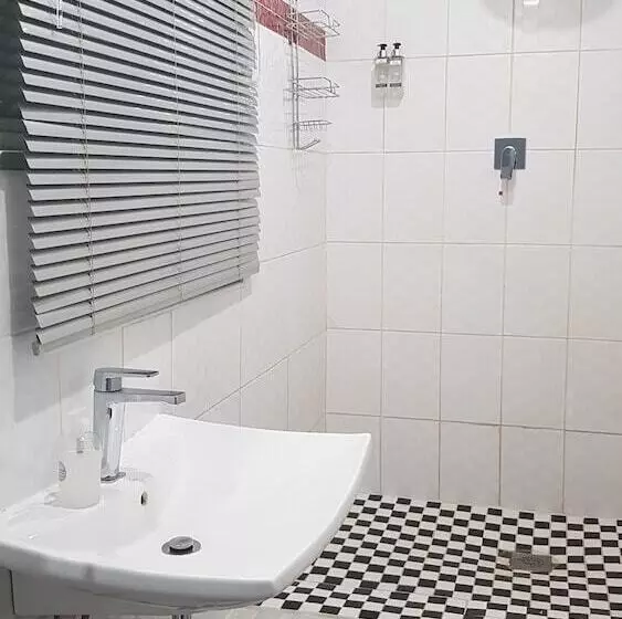 ペンション Graceland Guesthouse