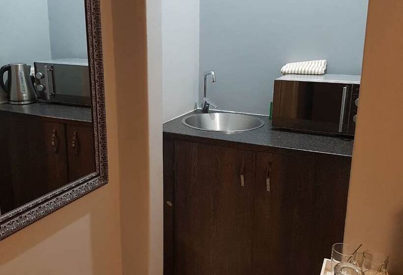 ペンション Graceland Guesthouse