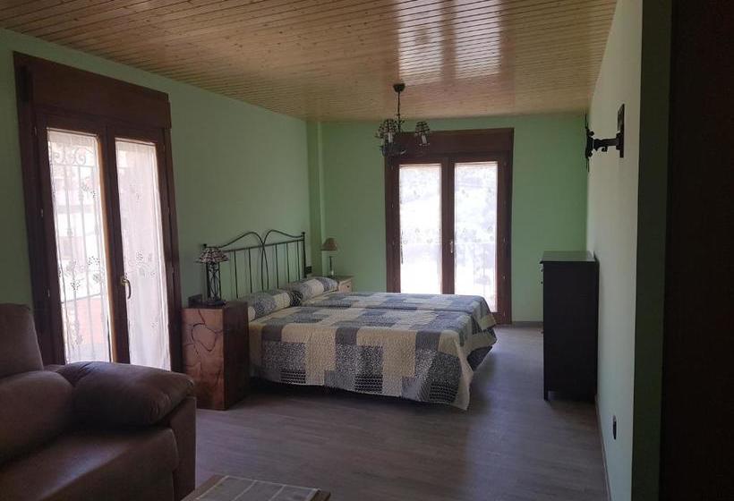 بنسيون Hostal Los Esquiladores