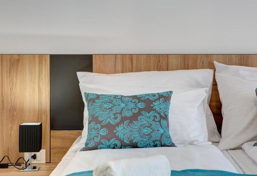 پانسیون Villa Floris