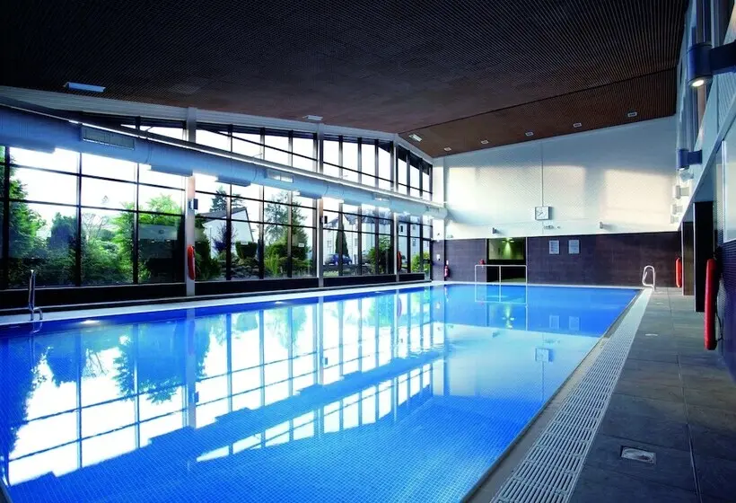 Macdonald Forest Hills Resort