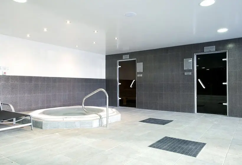 Macdonald Forest Hills Resort
