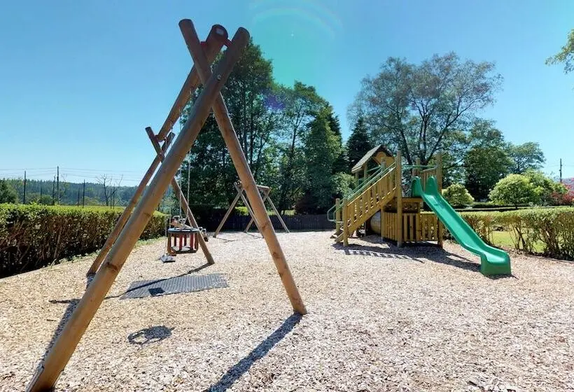 Macdonald Forest Hills Resort