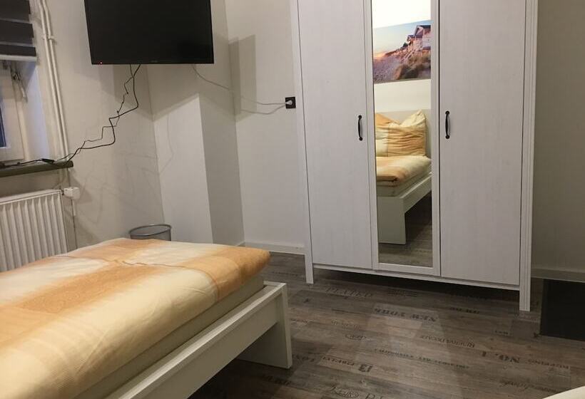 فندق صغير Monteurzimmer Stuhr