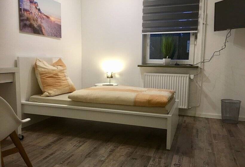 فندق صغير Monteurzimmer Stuhr