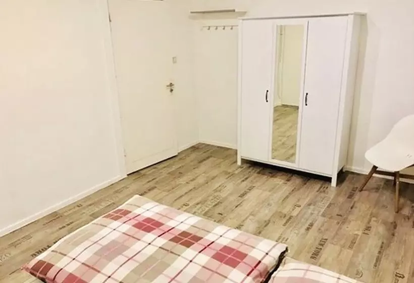 Retkeilymaja Monteurzimmer Stuhr