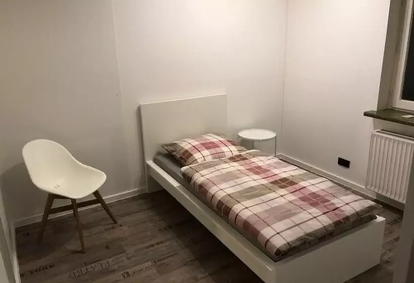 Retkeilymaja Monteurzimmer Stuhr