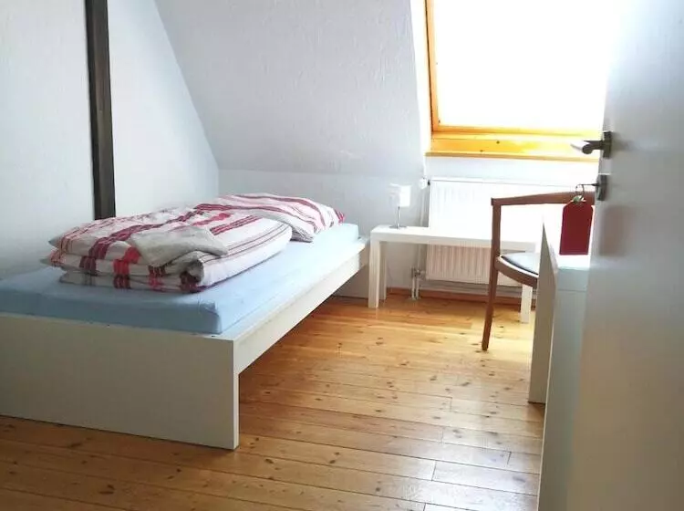 Retkeilymaja Monteurzimmer Stuhr