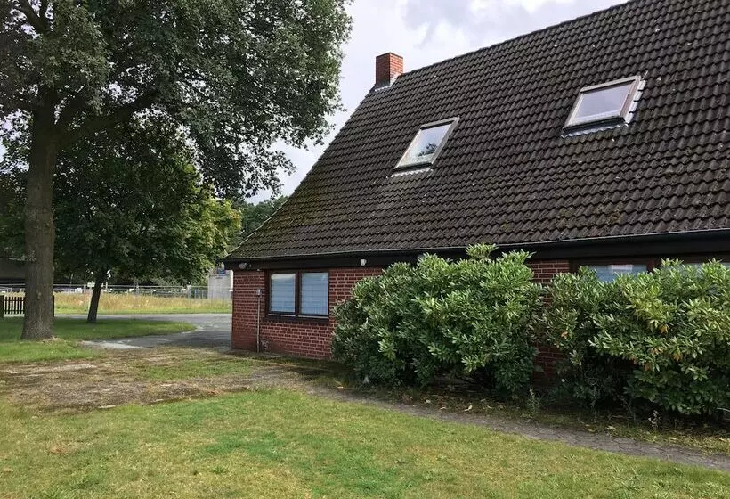 Retkeilymaja Monteurzimmer Stuhr