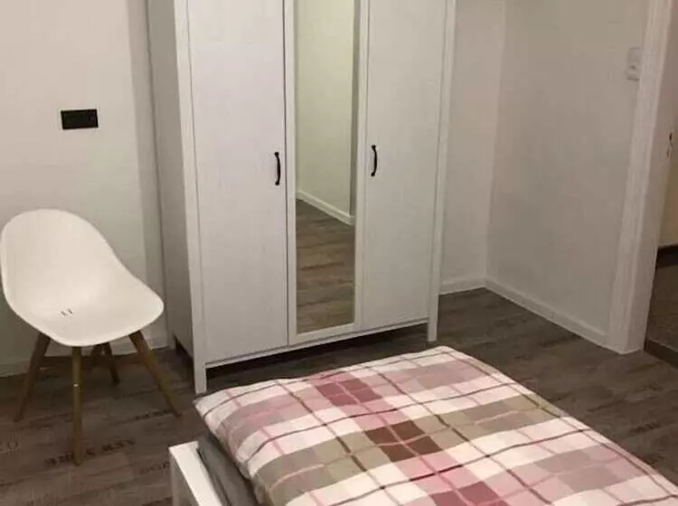 Retkeilymaja Monteurzimmer Stuhr