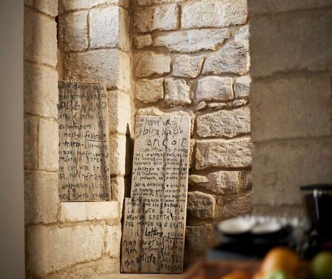 تختخواب و صبحانه Aquamarea