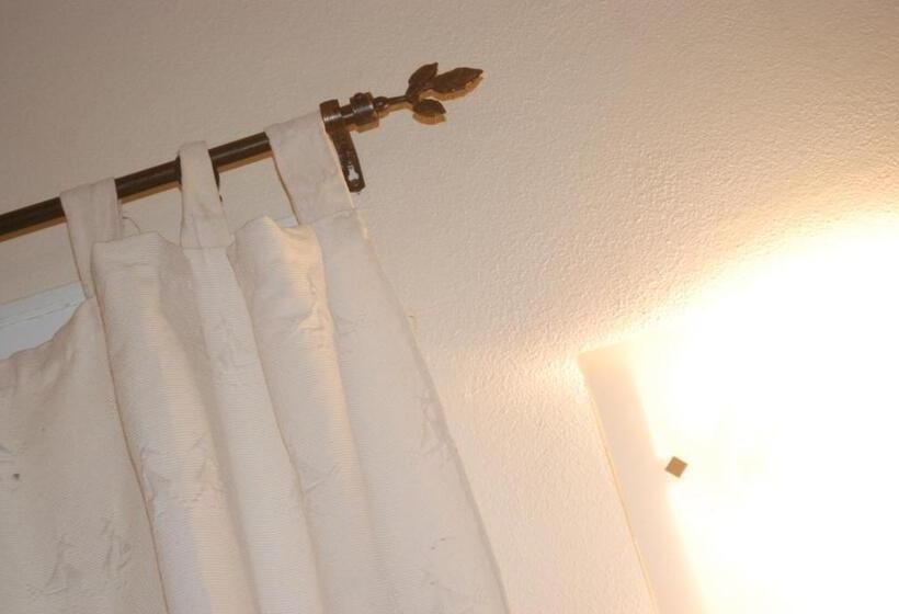 Отель Bosco Selene