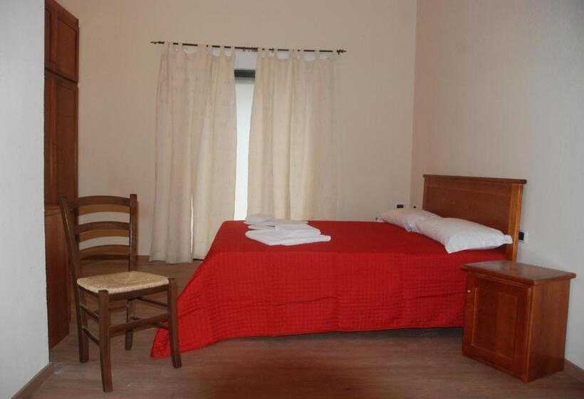 Отель Bosco Selene