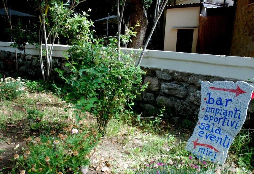 Отель Bosco Selene