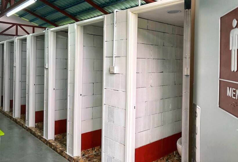 فنادق الكبسولة Kea Garden Mini Chalet   Hostel