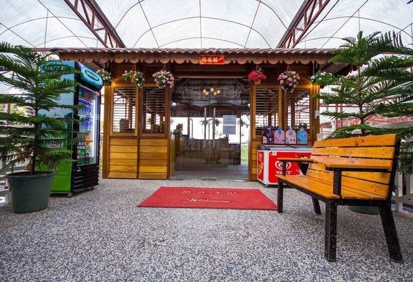 فنادق الكبسولة Kea Garden Mini Chalet   Hostel