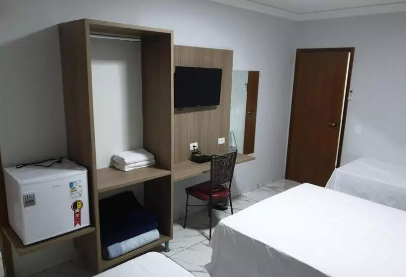 ホテル Rio Paraná