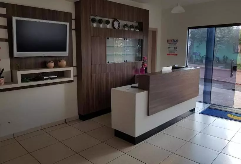 ホテル Rio Paraná