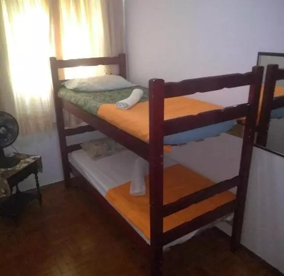 ペンション Albergue Econômico