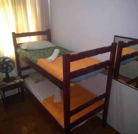 ペンション Albergue Econômico