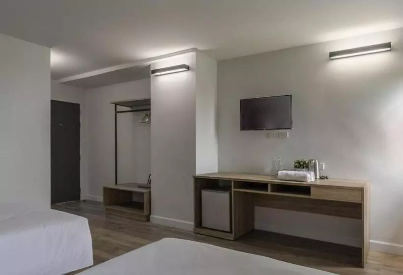 Hotel Carnation Residence