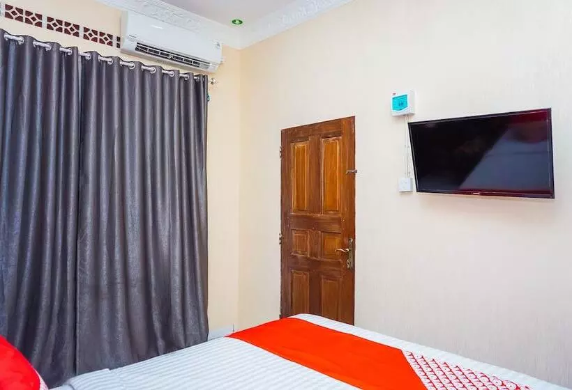 ホテル Oyo 433 Nelvi Residence Syariah