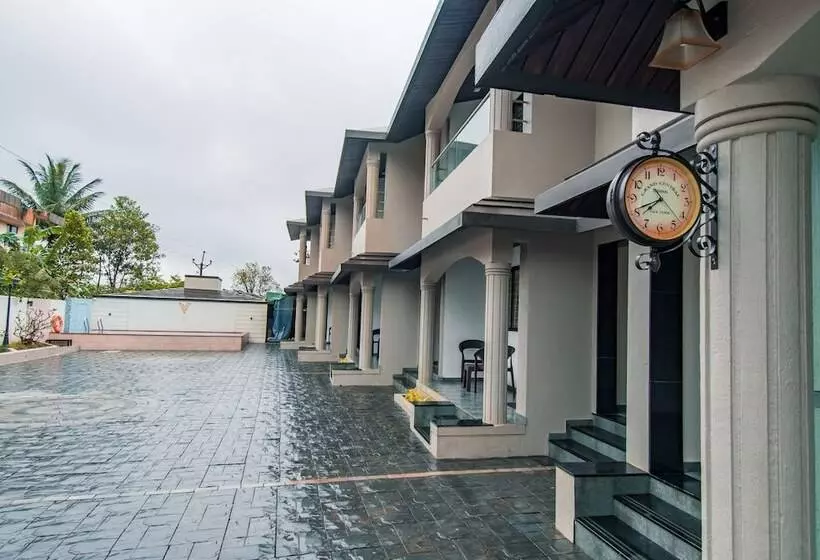 Hotel Treebo Five Elements, Lonavala