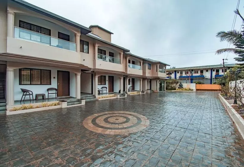 Hotel Treebo Five Elements, Lonavala
